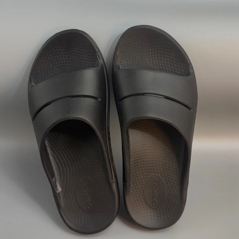 Oofos Ooahh Recovery Slide Sandal Black Men’s 7- W‎ 9 EU 40